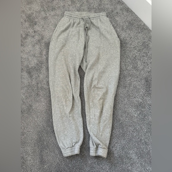 Aerie Gray Sweatpants - Picture 2 of 3